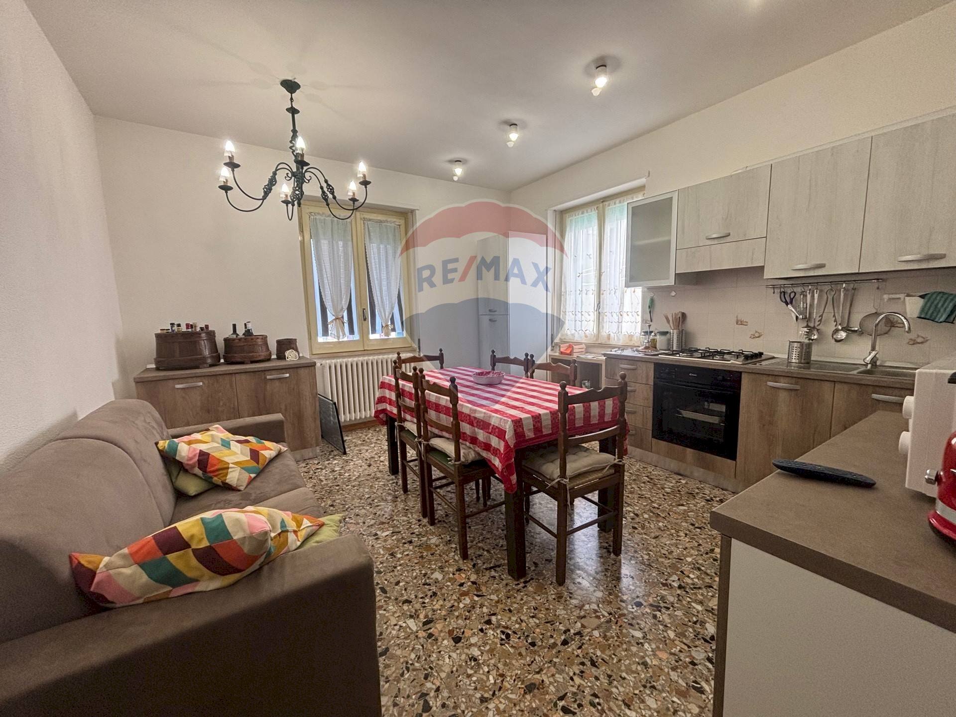 Sala da pranzo - Casa semi indipendente Via Concezione
 
2, Castel Frentano - foto 1