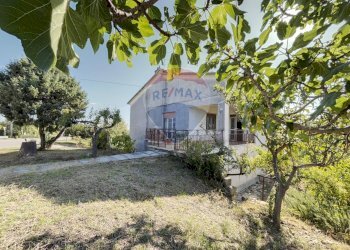 Casa all\'aperto - Casa indipendente Contrada Camicie
 
1, Lanciano - foto 1