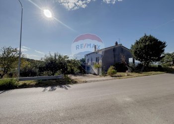 Casa all\'aperto - Casa indipendente Contrada Camicie
 
1, Lanciano - foto 8