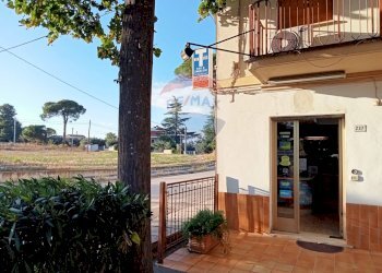 Terrazza - Attività Commerciale Villa Andreoli
237, Lanciano - foto 6