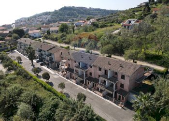 Edificio all\'aperto - Three-room apartment Via Adriatica Nord
 
75, San Vito Chietino - photo 2