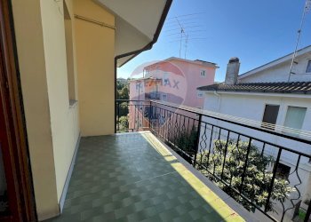 Balcone - Appartamento Via Martiri VI Ottobre
 
33, Lanciano - foto 18