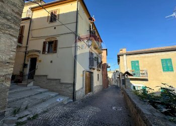 Edificio all\'aperto - Appartamento Vico 3 Ricci
 
19, Lanciano - foto 6