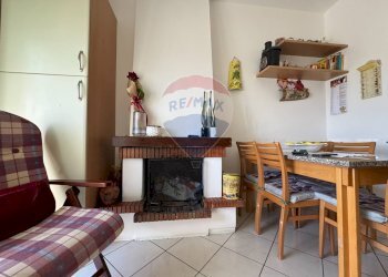Sala da pranzo - Appartamento Via Gesi
 
9, Santa Maria Imbaro - foto 7