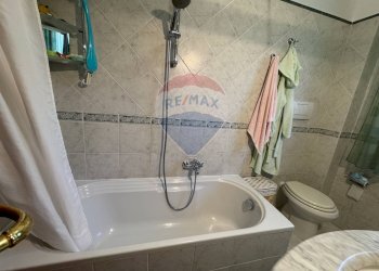 Bagno - Appartamento Via Gesi
 
9, Santa Maria Imbaro - foto 20