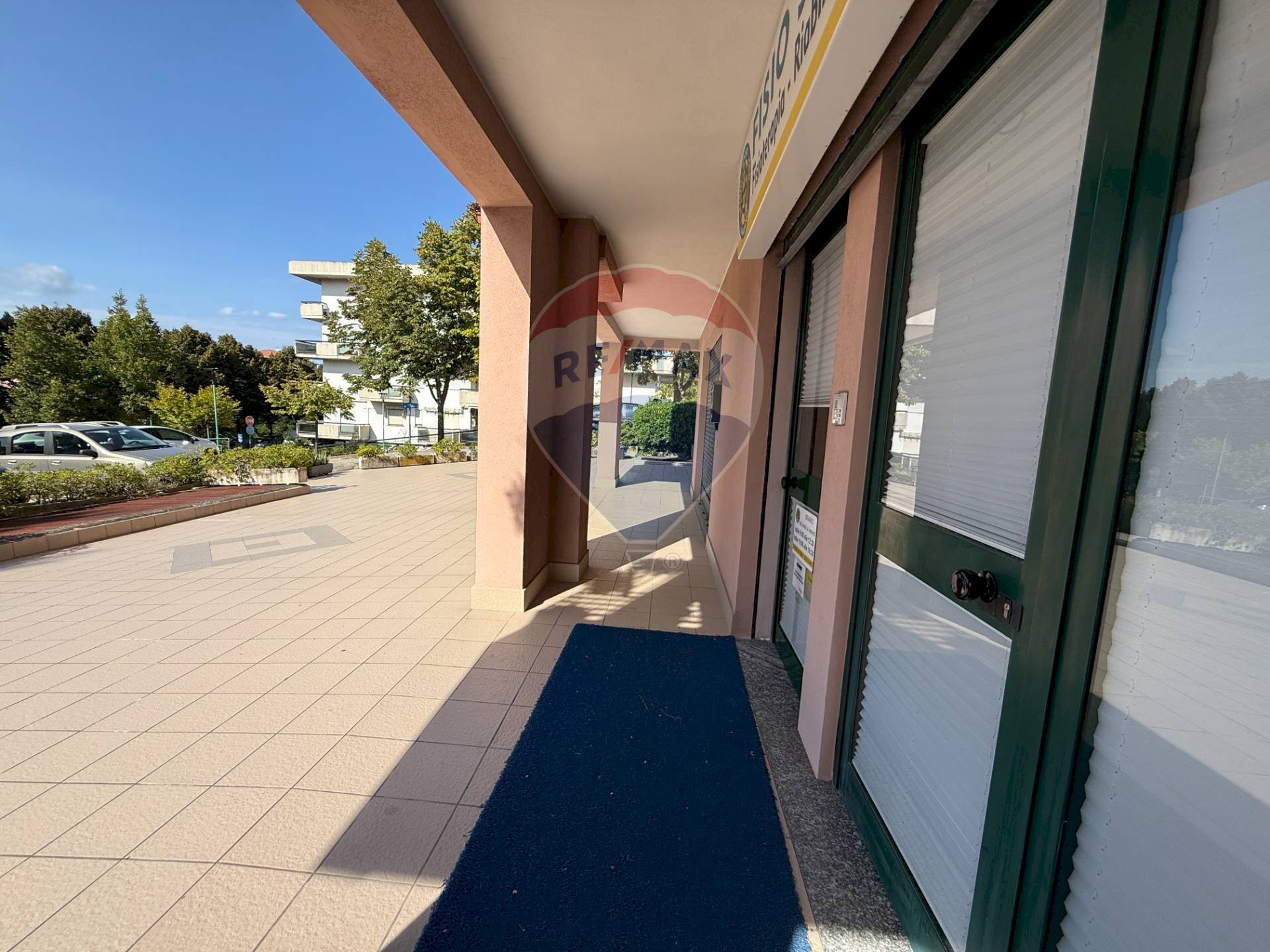 Terrazza - Locale Commerciale Piazza Eraldo Miscia
 
13, Lanciano - foto 3