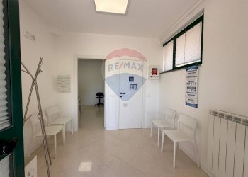 Sala da pranzo - Locale Commerciale Piazza Eraldo Miscia
 
13, Lanciano - foto 28