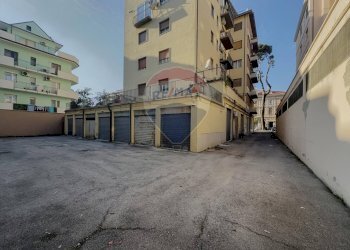 Edificio all\'aperto - Appartamento Viale Vittoria Colonna
 
15, Pescara - foto 39