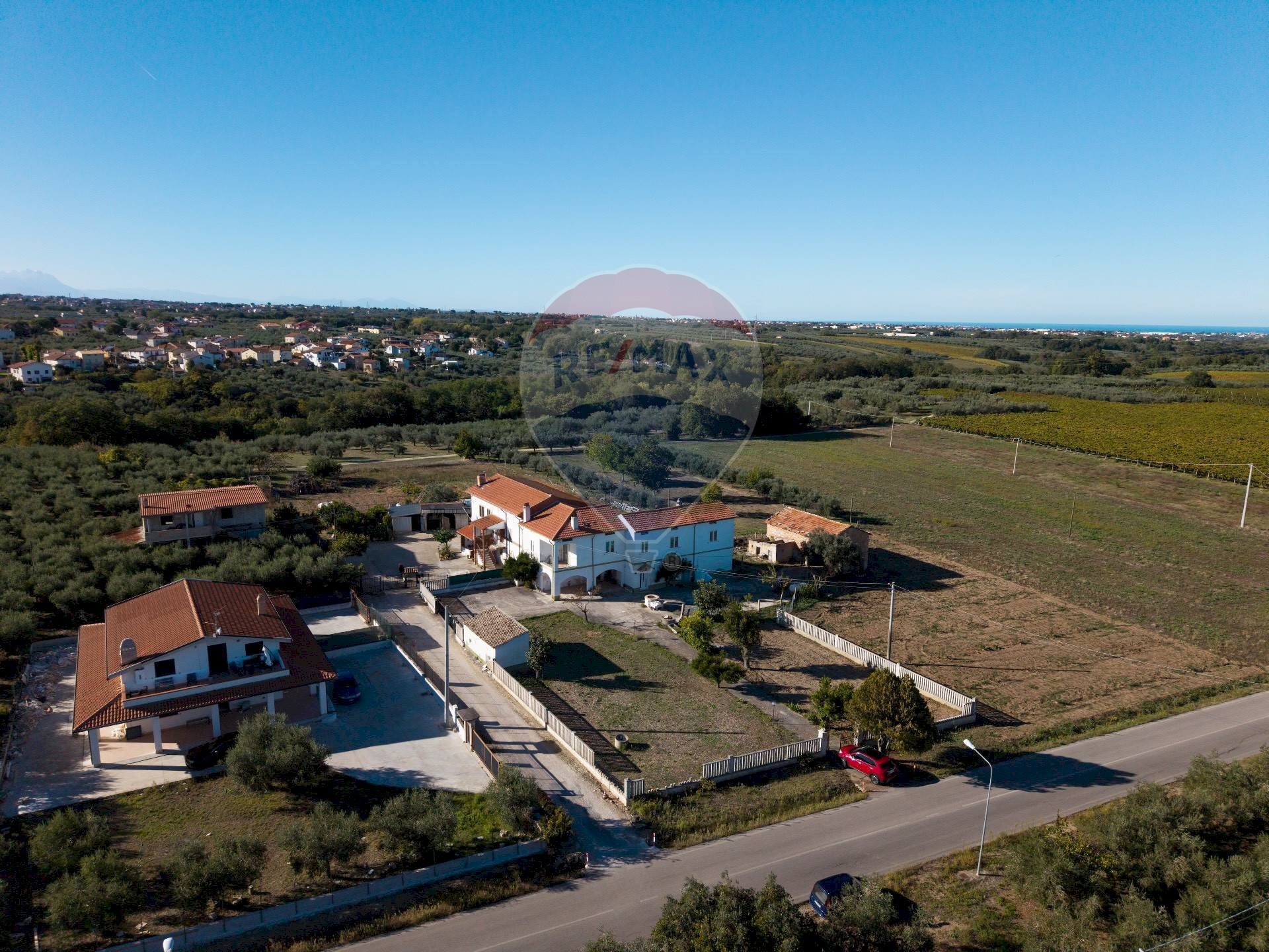 Edificio all\'aperto - Casa semi indipendente Strada Provinciale per Rocca San Giovanni
81, Fossacesia - foto 2