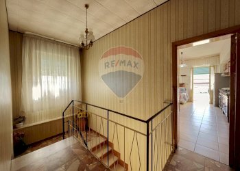 Scale - Casa semi indipendente Strada Provinciale per Rocca San Giovanni
 
81, Fossacesia - foto 20