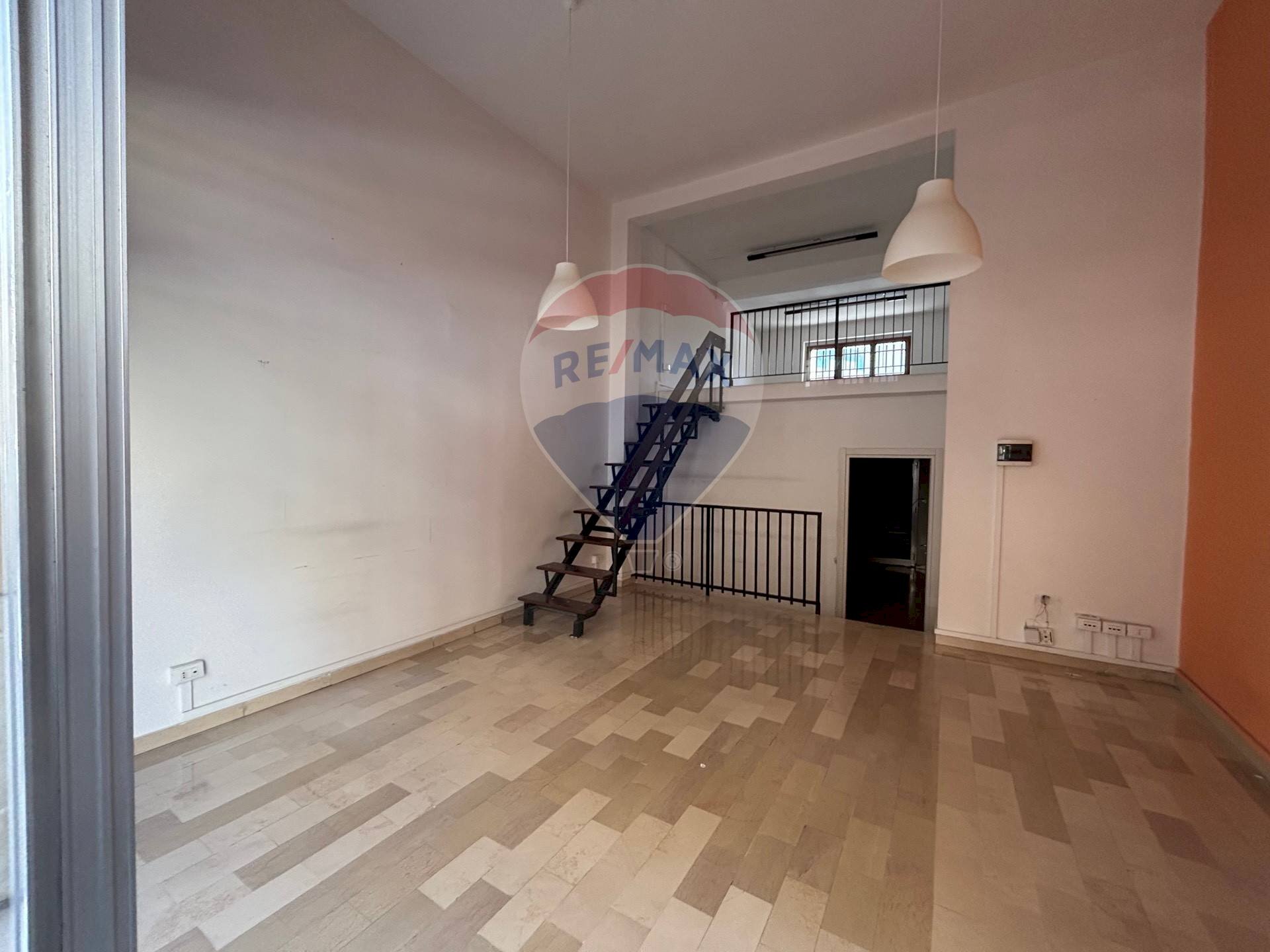 Stanza vuota - Locale Commerciale Via Mario Bianco
 
6, Lanciano - foto 2