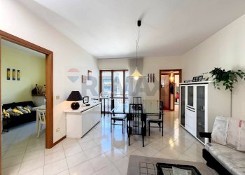 Sala da pranzo - Appartamento Via Martiri VI Ottobre
 
81/A, Lanciano - foto 1