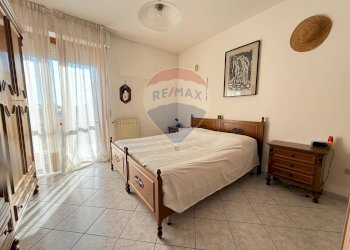 Camera / camera da letto - Appartamento Via Mario Cotellessa
 
2, Lanciano - foto 7