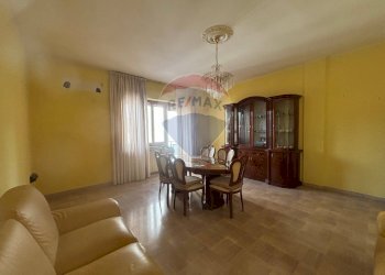 Sala da pranzo - Quadrilocale Viale Marconi
 
19, Lanciano - foto 8