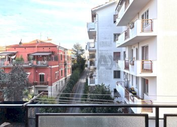 Edificio all\'aperto - Quadrilocale Viale Marconi
 
19, Lanciano - foto 12