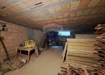 Non correlato - Magazzino Martiri Della Violenza
 
14, Vasto - foto 13