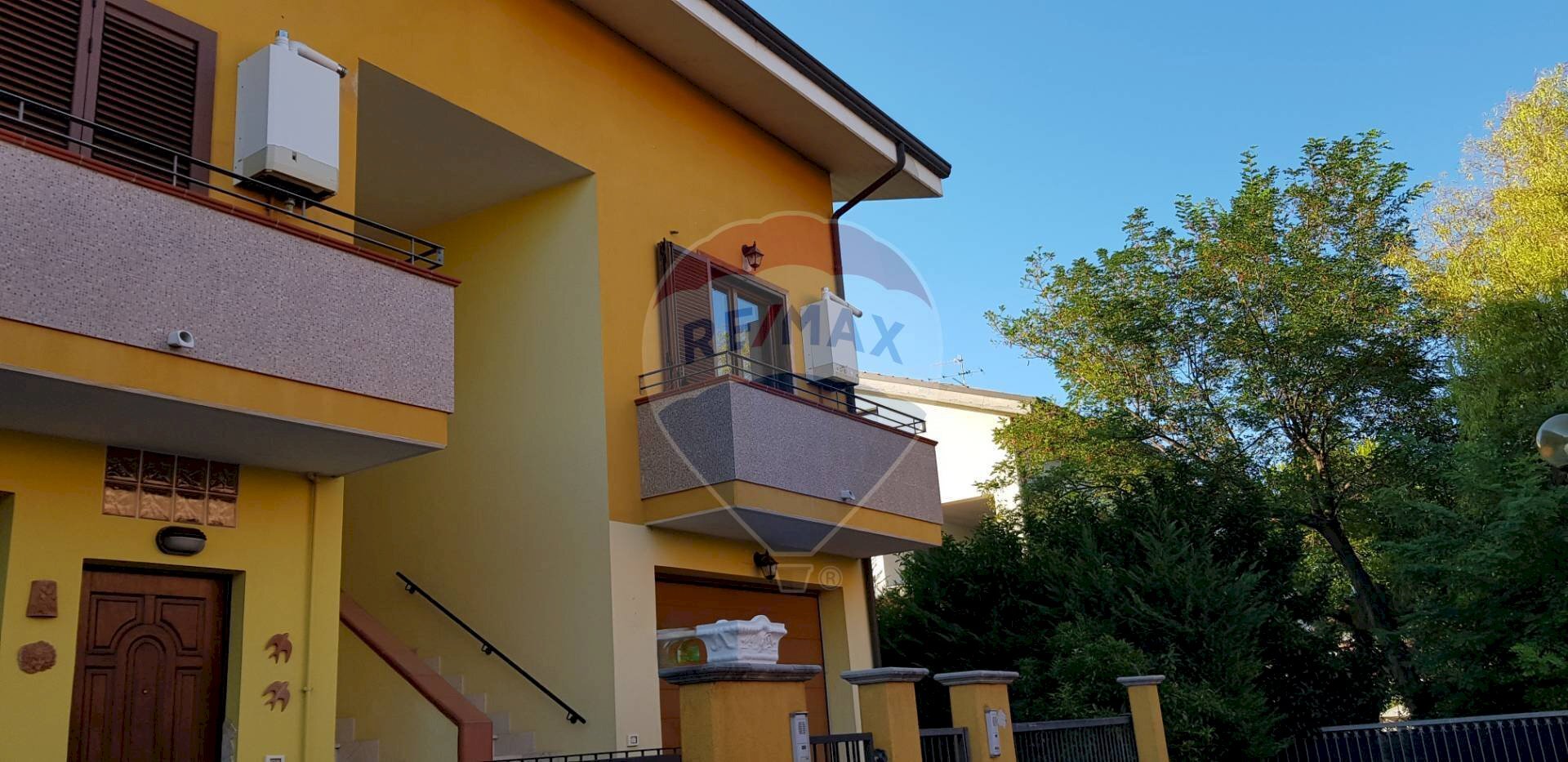 Edificio all\'aperto - Villa a Schiera Via Antonella D'Aquino
 
51, Francavilla al Mare - foto 3