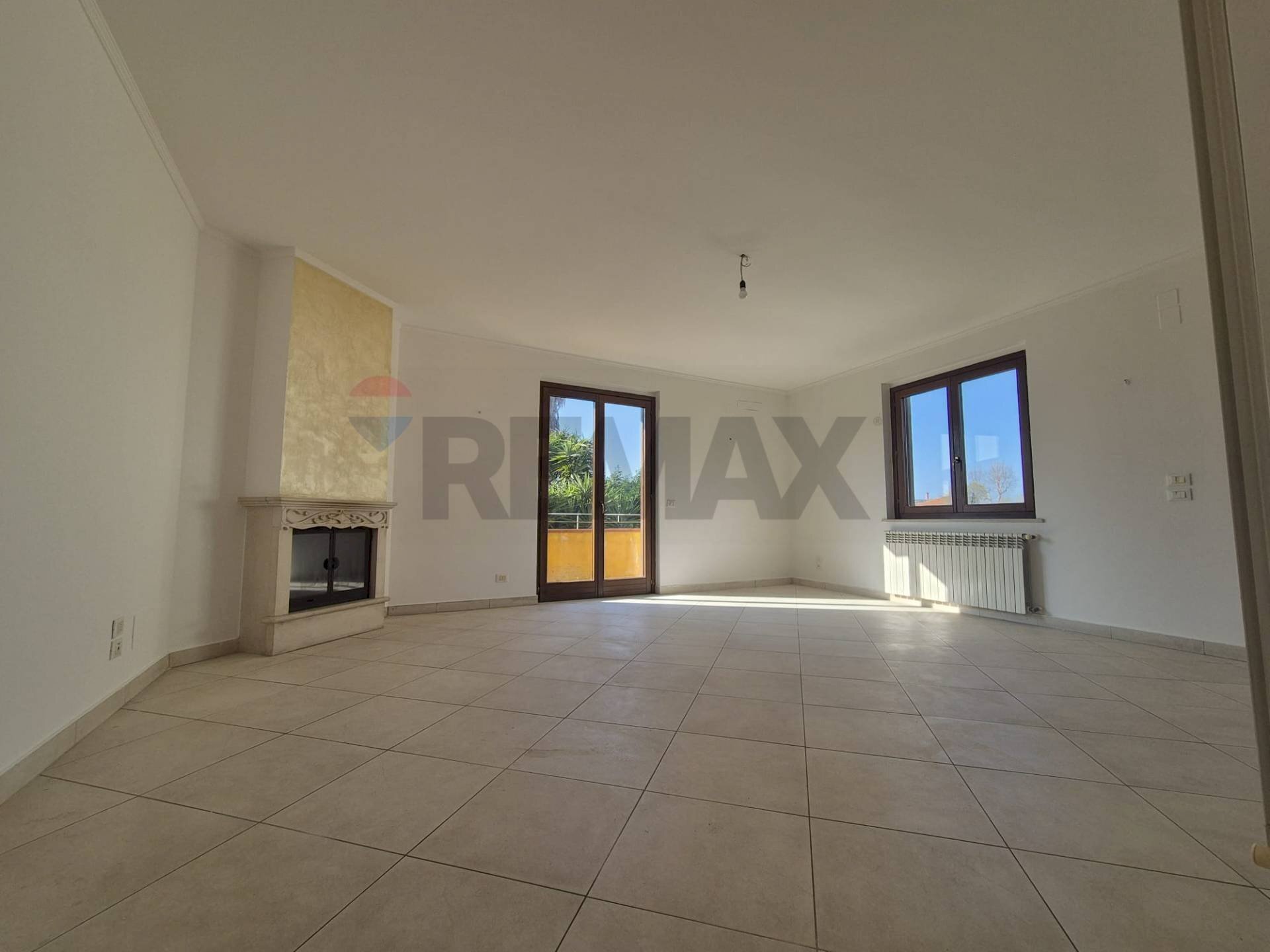 Stanza vuota - Villa a Schiera Via Antonella D'Aquino
 
51, Francavilla al Mare - foto 2