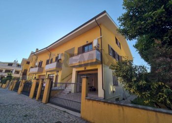Casa all\'aperto - Villa a Schiera Via Antonella D'Aquino
 
51, Francavilla al Mare - foto 6