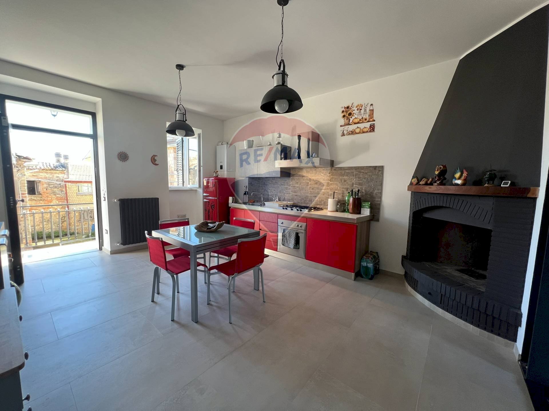 Sala da pranzo - Casa indipendente C.da Villa Stanazzo
 
143, Lanciano - foto 2