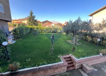 Giardino - Casa indipendente C.da Villa Stanazzo
 
143, Lanciano - foto 29