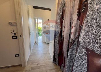 Hall / corridoio - Casa indipendente C.da Villa Stanazzo
 
143, Lanciano - foto 34