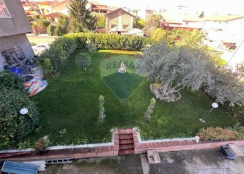 Giardino - Casa indipendente C.da Villa Stanazzo
 
143, Lanciano - foto 43