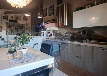 Cucina - Appartamento Via Ferdinando Galliani
 
27, Altino - foto 9