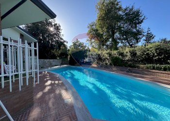 Piscina - Casa indipendente Via San Giorgio
 
63, Treglio - foto 63