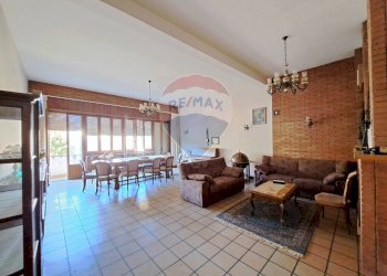 Sala da pranzo - Casa indipendente Via Giuseppe di Tullio, Filetto - foto 41