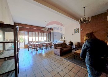 Sala da pranzo - Casa indipendente Via Giuseppe di Tullio, Filetto - foto 93