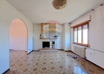 Soggiorno - Casa indipendente Via Giuseppe di Tullio, Filetto - foto 166