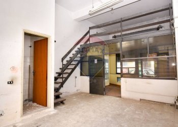 Scale - Negozio via Vincenzo Bellini
 
70, Giarre - foto 7