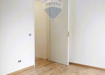 camera 2 p - Trilocale via Impallomeni
 
21, Paterno - foto 1