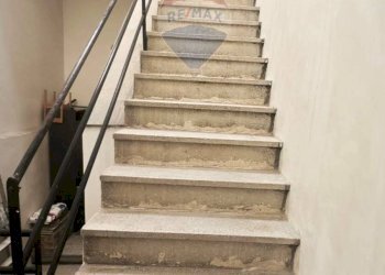 Scale 2 p - Trilocale via Impallomeni
 
21, Paterno - foto 8