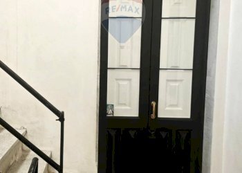 Scale 1 p - Trilocale via Impallomeni
 
21, Paterno - foto 9