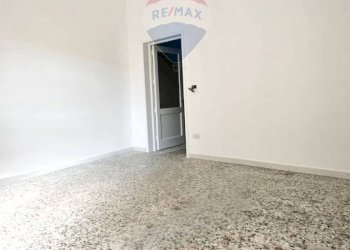 camera 1 p - Trilocale via Impallomeni
 
21, Paterno - foto 12