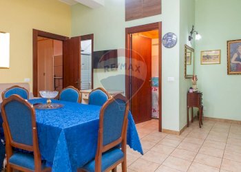 Sala da pranzo - Trilocale via del Frantoio
 
13, Catania - foto 12