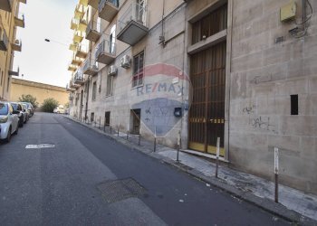 Edificio all\'aperto - Bilocale VIA FEDERICO CICCAGLIONE, Catania - foto 7