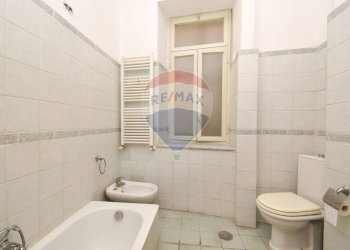 Bagno - Bilocale VIA FEDERICO CICCAGLIONE, Catania - foto 3