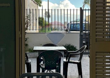 Balcone - Quadrilocale Via caminiti
 
3, Roccalumera - foto 21