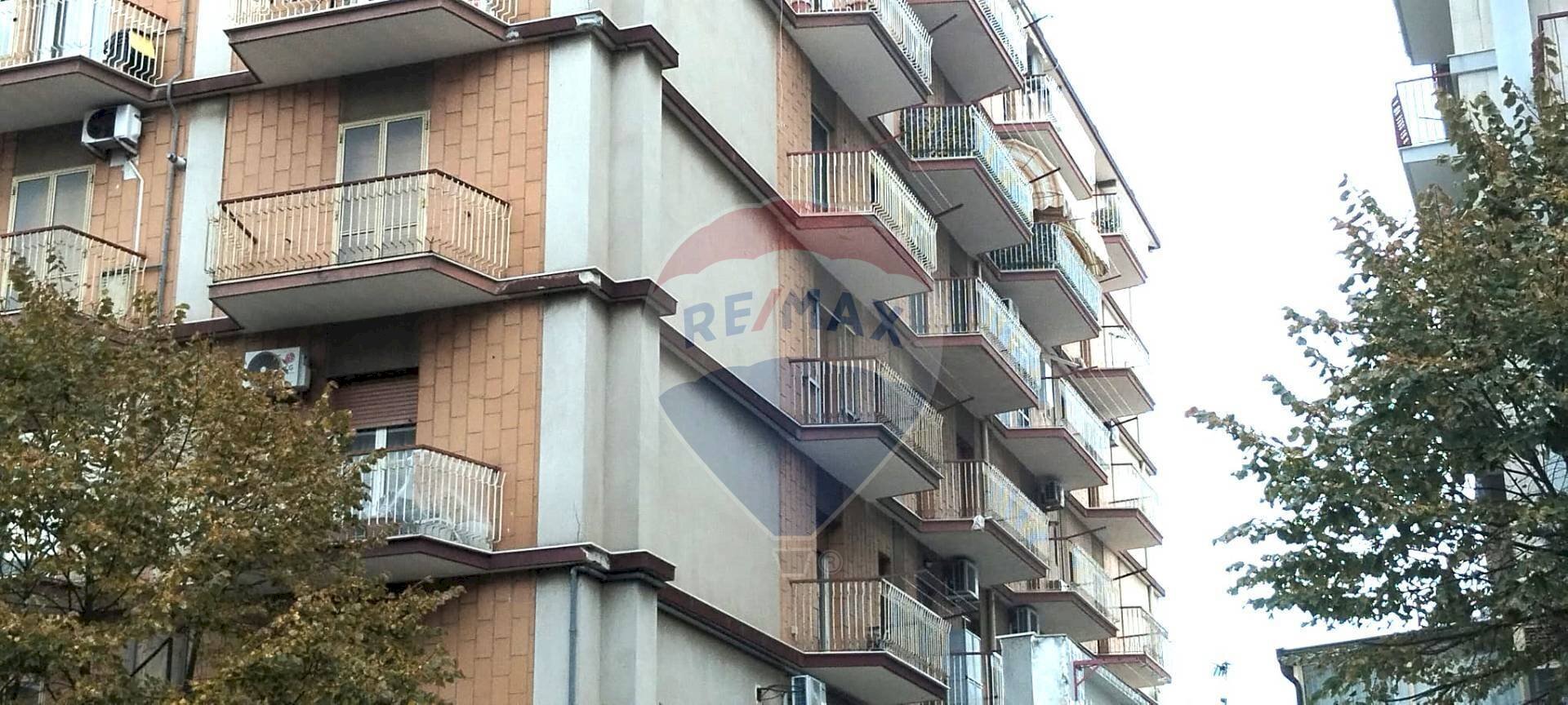 Edificio all\'aperto - Three-room apartment Via Giuseppe di Vittorio
51, Manfredonia - photo 2