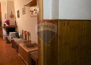 Hall / corridoio - Trilocale Viale dei Tigli
 
41, Roccaraso - foto 18