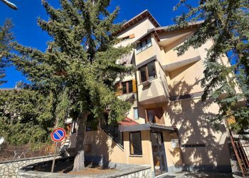 Edificio all\'aperto - Trilocale Viale dei Tigli
 
41, Roccaraso - foto 1