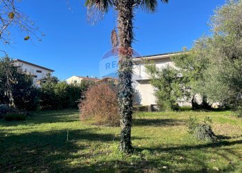 Giardino - Casa indipendente Via Cristoforo Colombo
 
107, Pasian di Prato - foto 18