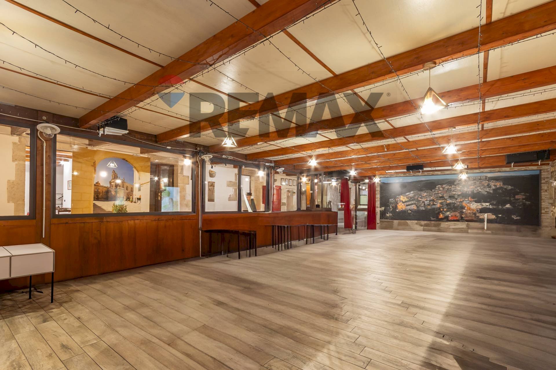 Sala da pranzo - Villa VIA PAESTUM
 
90, Ragusa - foto 1