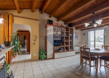 Sala da pranzo - Villa VIA PAESTUM
 
90, Ragusa - foto 37