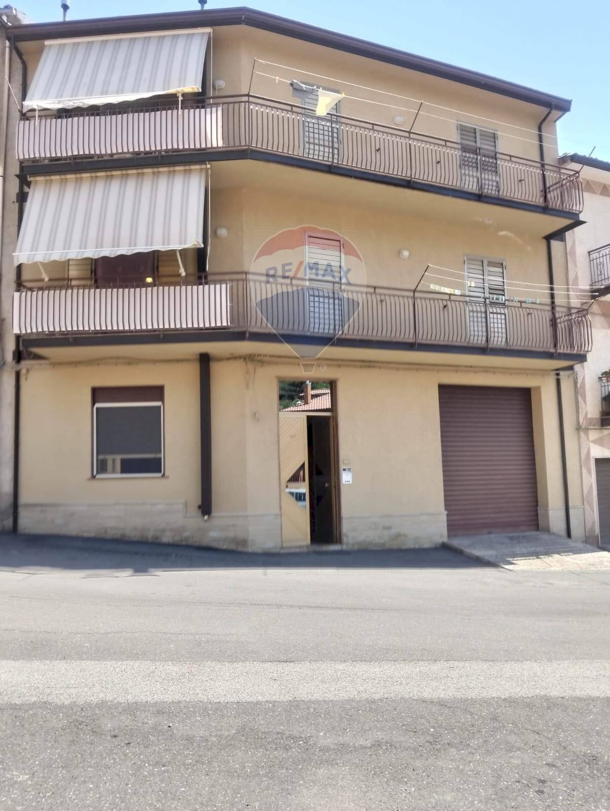 Edificio all\'aperto - Casa indipendente VIA VITTORIA
 
79, Santa Domenica Vittoria - foto 1