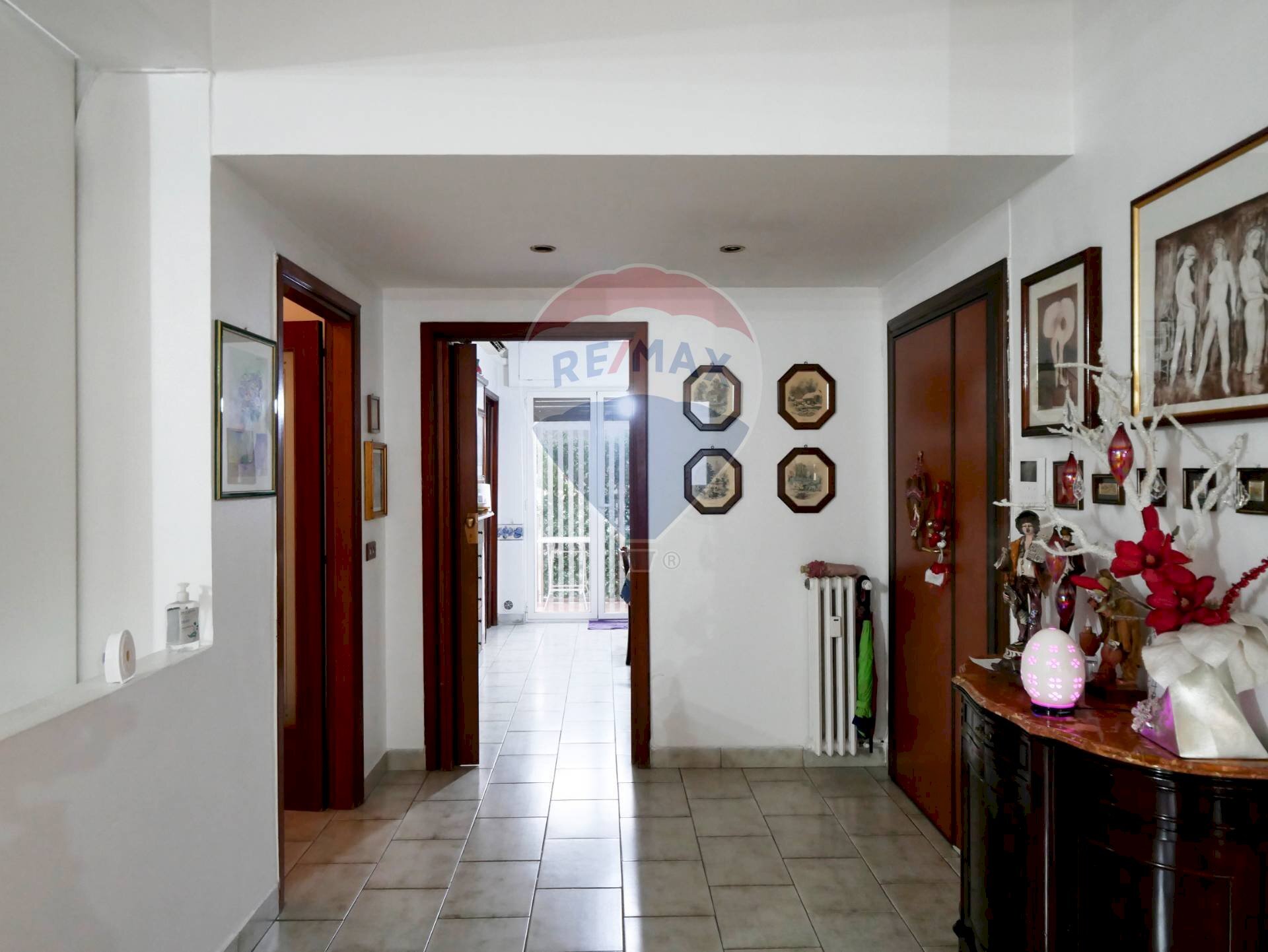 Hall / corridoio - Quadrilocale Via Angelico Tosti Cardarelli
7, Bari - foto 3