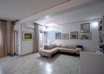 Soggiorno - Quadrilocale Via Angelico Tosti Cardarelli
 
7, Bari - foto 5